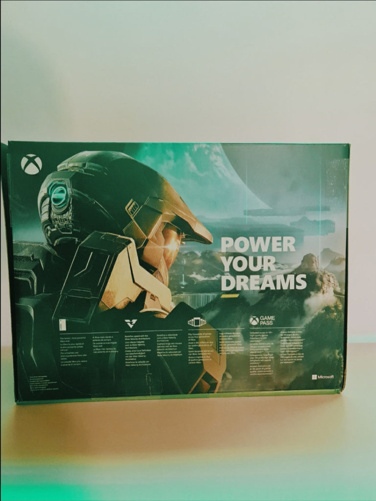 Ce qu'il y a à l'intérieur de cette Xbox Series X va vous surprendre ! 